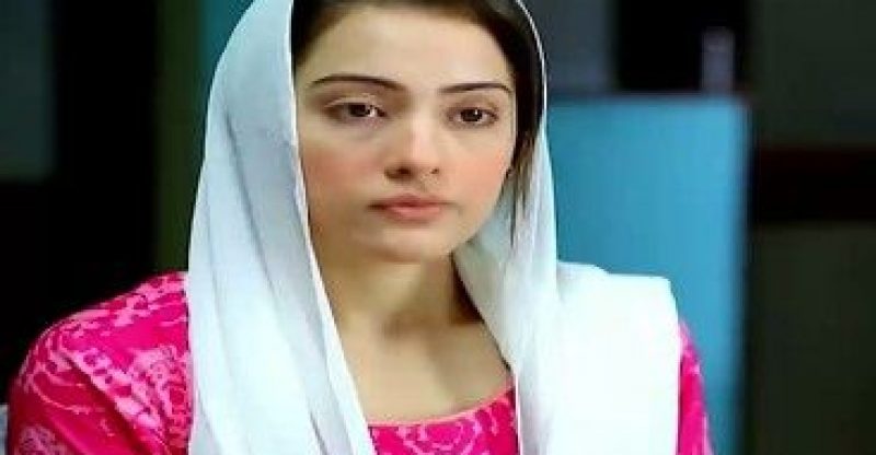 Kambakht Tanno Episode 17 in HD