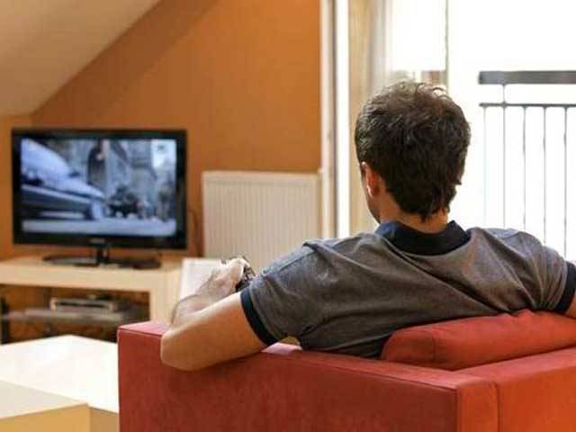 Continuous TV watching is injurious for lungs