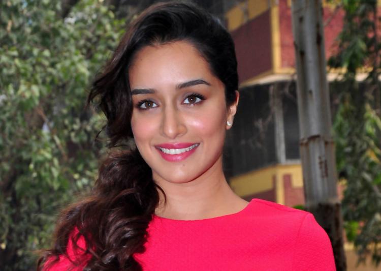 Bollywood Actress Shraddha Kapoor Scared from Dawood Ibrahim