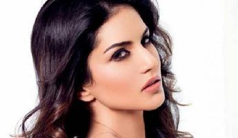 Sunny Leone Receives Offer of 4 Crore