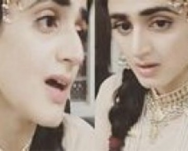 Hira Mani Singing a Beautiful Song