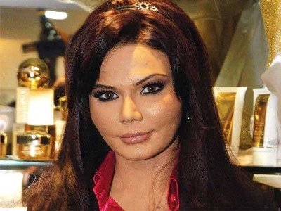 Indian Court Asks Rakhi Sawant to Appear in Court