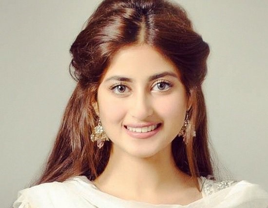 Sajal Ali Starts Singing