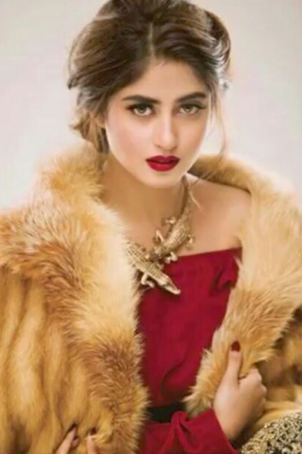 Sajal Ali Starts Singing