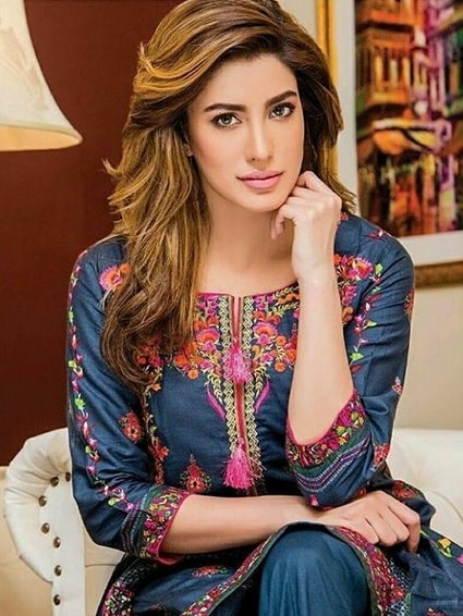 Mehwish Hayat Childhood Look