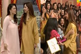 Mahira Khan Beautiful Entry in Sanam Jung Morning Show