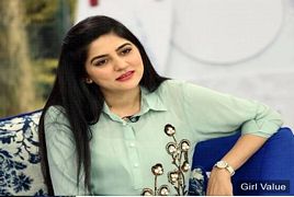 Sanam Baloch With Daughter After Divorce