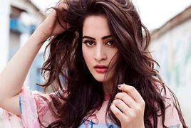 Aiman Khan’s New Without Makeup Pictures
