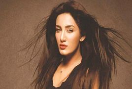 Mathira with Indian Famous Actor