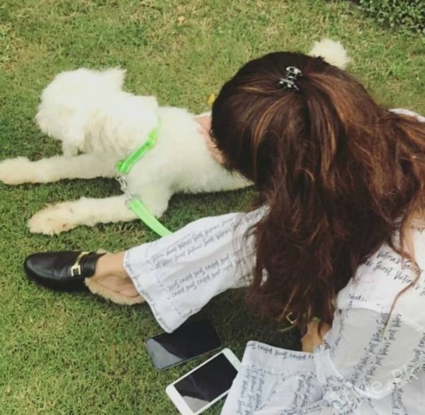 Clicks of Saba Qamar playing with her puppy!