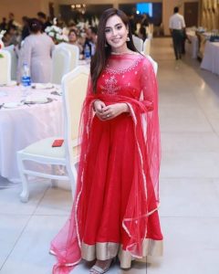 In Pictures: Aiman Khan’s & Muneeb Butt’s Valima Recepti